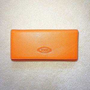 Tod’s Orange Leather Continental Wallet